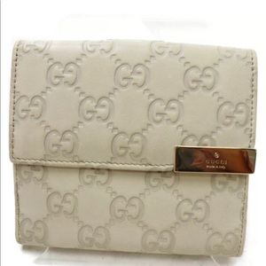 White Gucci wallet